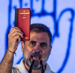 ராகுலின் குற்றச்சாட்டுகளுக்கு எதிராக 272 பேர் தேர்தல் ஆணையத்துக்கு கடிதம்!