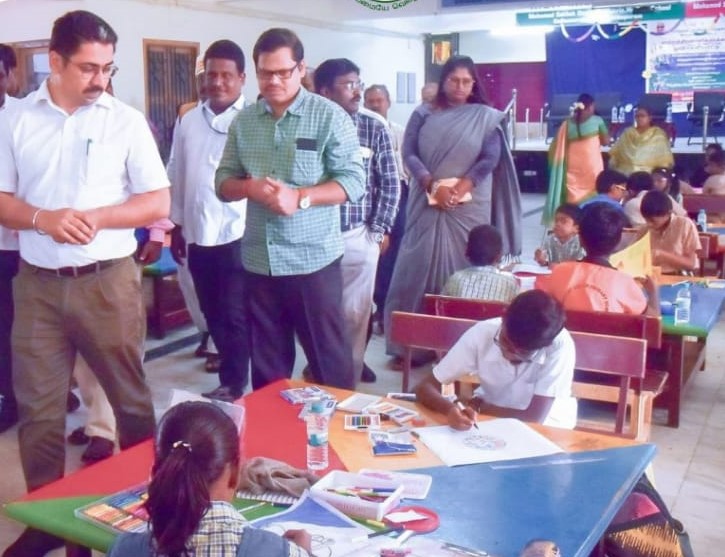 ராமநாதபுரத்தில் மாற்றுத்திறனாளிகளுக்கான ஓவியப் போட்டி