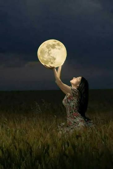 நிலவே...உறவே....