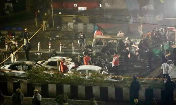 டெல்லி கார் வெடிப்பு வழக்கு; பஞ்சாப்பில் அறுவை சிகிச்சை டாக்டர் கைது