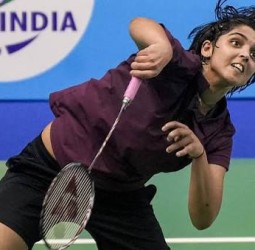 சையது மோடி பாட்மிண்டன் தொடர்: நோசோமி ஒகுஹாராவை வீழ்த்தினார் தன்வி சர்மா