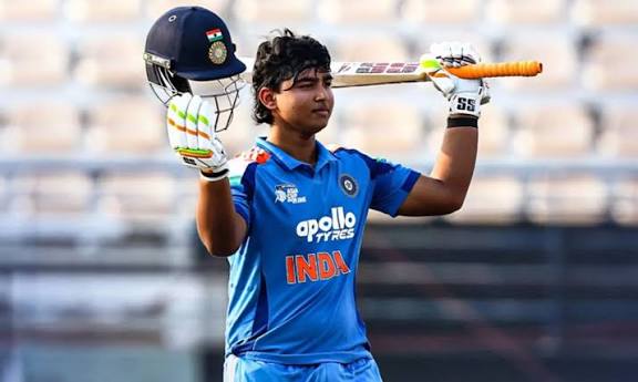 ஆசிய கோப்பை கிரிக்கெட்: 32 பந்துகளில் சதம் விளாசி சூர்யவன்ஷி அசத்தல்