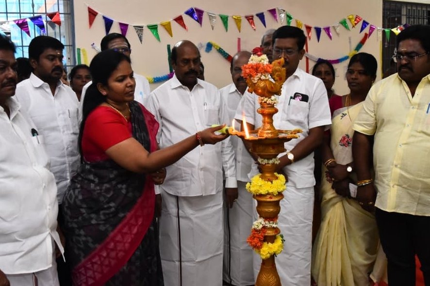 விஷமங்கலம் ஊராட்சியில் நேற்று புதிய சமுதாய கூடம் கட்டிடம் திறப்பு விழா