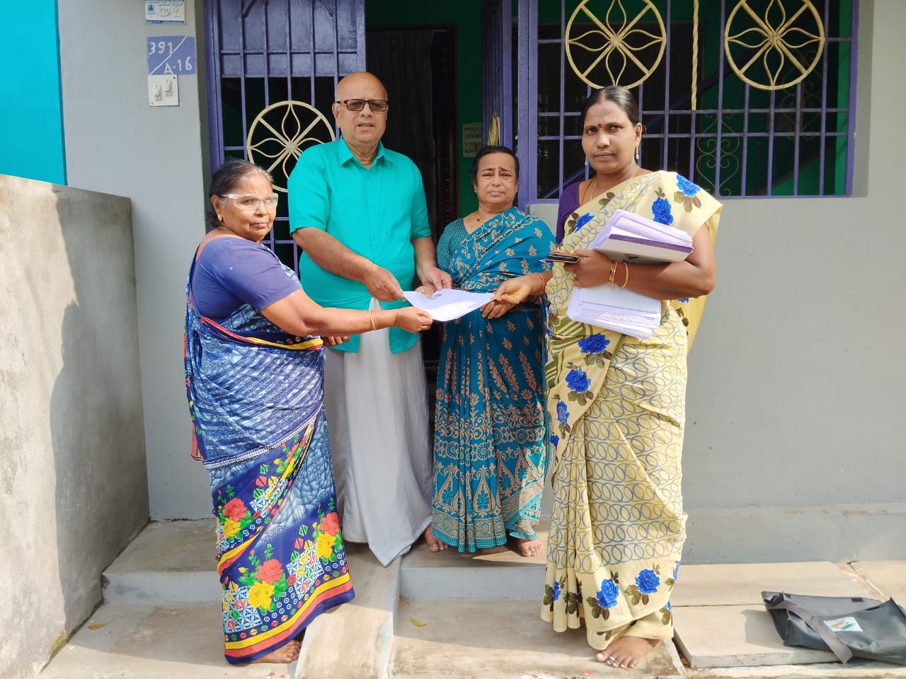 திருவண்ணாமலை மாவட்டம் 66 போளூர் சட்டமன்ற தொகுதி வாக்காளர் பட்டியல் கணக்கிட்டு படிவம் வினியோகம்.