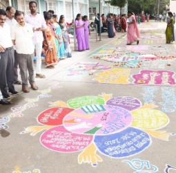 காஞ்சிபுரம் கலெக்டர் அலுவலகத்தில் வாக்காளர்பட்டியல் சிறப்பு தீவிர திருத்த பட்டியல் விழிப்புணர்வு