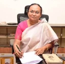 உயர்கல்வி பயிலும் கல்லூரி மாணவர்களுக்கு கல்விக் கடன் முகாம்: வேலூர் கலெக்டர் துவக்கி வைத்தார்