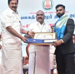 தென்கொரியத் தமிழாராய்ச்சி அமைப்பு சார்பில் டாக்டர் வி.ஜி.சந்தோசத்திற்கு விருது
