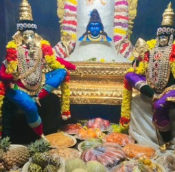 கூழமந்தல் அருள்மிகு ஸ்ரீ கங்கைகொண்ட சோழீஸ்வரர் கோயிலில் மகா அன்னாபிஷேகம்: