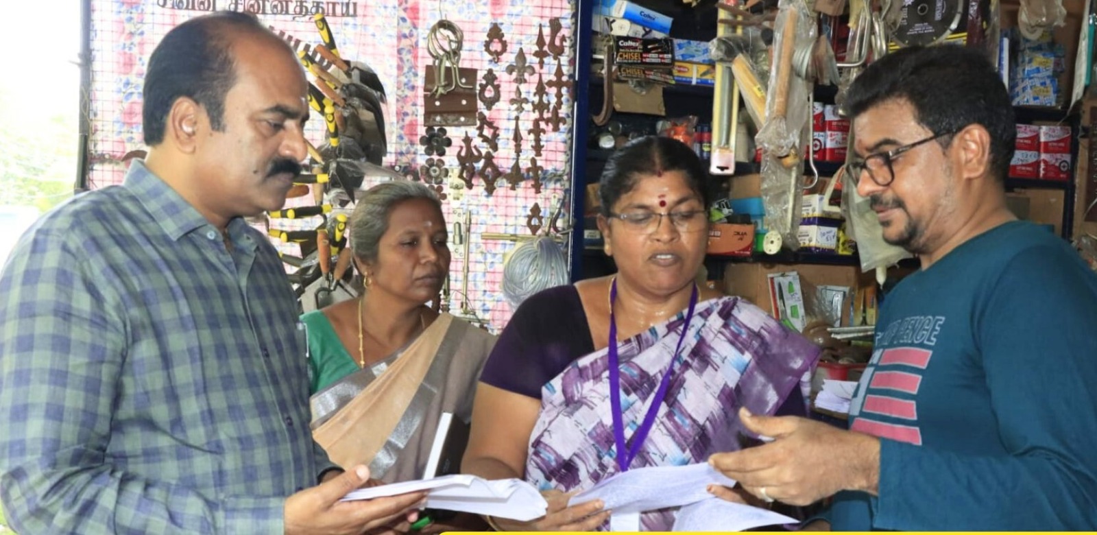 சாந்தி நகரில் எஸ்ஐஆர் திருத்தப்பணிகளை கலெக்டர் சுகுமார் ஆய்வு