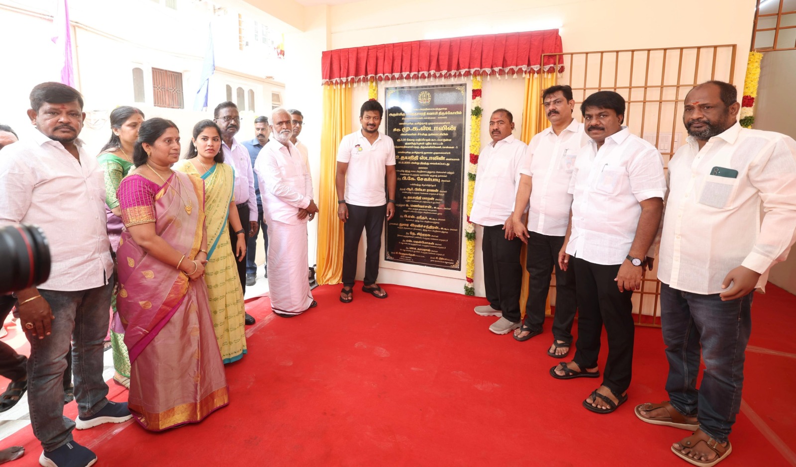 ரூ 1.35 கோடி மதிப்பில் கட்டப்பட்டுள்ள குடியிருப்பினை துணை முதல்வர் உதயநிதி திறந்து வைத்தார்.