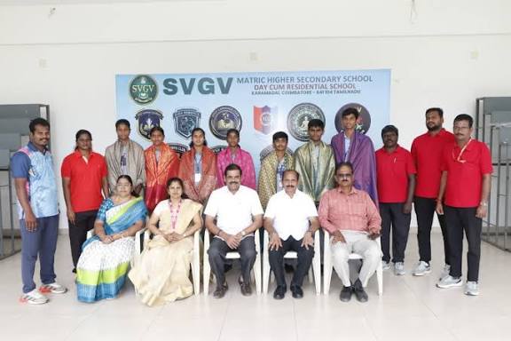 தேசிய அளவிலான கூடைப்பந்து போட்டியில் தமிழ்நாடு அணியில் விளையாடி தங்கம் வென்று சாதனை: எஸ்விஜிவி பள்ளி மாணவி தக்ஷிதாவுக்கு பாராட்டு மழை