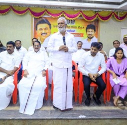 திமுக கிழக்கு மாவட்ட நிர்வாகிகள், பகுதி - வட்ட கழகச் செயலாளர்கள் ஆலோசனைக் கூட்டம்