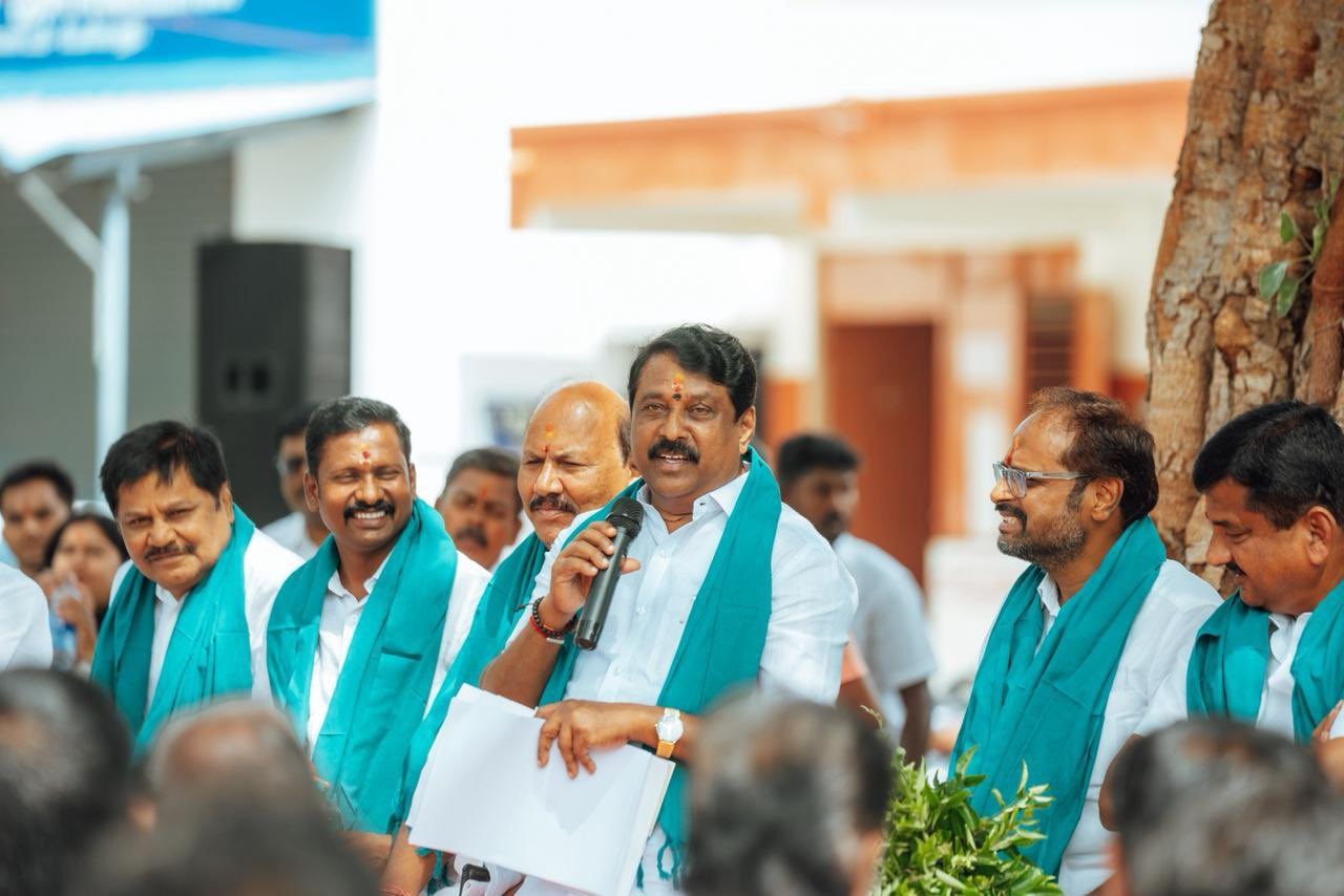 தேரம்பாளையம் கிராம ஊராட்சியில் நேற்று பாஜக நடத்திய கிராம சபைக் கூட்டம்