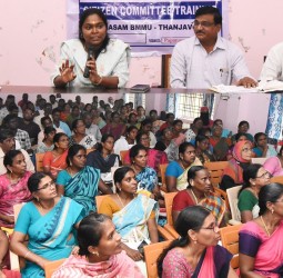 எஸ்ஐஆர் பயிற்சி வகுப்பில் தஞ்சை கலெக்டர் பிரியங்கா பங்கஜம் நேற்று ஆய்வு