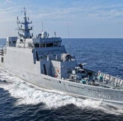 நீர்மூழ்கிகளை அழிக்கும் போர்க்கப்பல்; ஐ.என்.எஸ்., மாஹே கடற்படையில் இணைப்பு