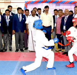 மாநில அளவிலான கராத்தே சோதனை தேர்வு போட்டி