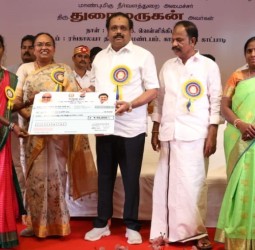 வேலூரில் கலெக்டர் சுப்புலட்சுமி தலைமையில் நடந்த கூட்டுறவு வார விழா