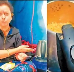 ரெயிலில் எலெக்ட்ரிக் கெட்டில் வைத்து நூடுல்ஸ் சமைத்த பெண் - ரெயில்வே நிர்வாகம் நடவடிக்கை