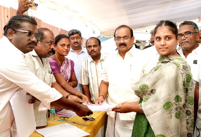 தொப்பம்பட்டியில் உங்களுடன்ஸ்டாலின் முகாம்