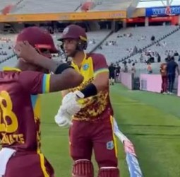 டி20 கிரிக்கெட்: நியூசிலாந்துக்கு 165 ரன்கள் இலக்கு நிர்ணயித்த வெஸ்ட் இண்டீஸ்