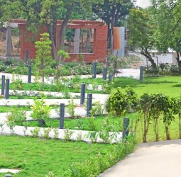 நவீன வசதிகளுடன் அமைக்கப்பட்டுள்ள செம்மொழி பூங்கா