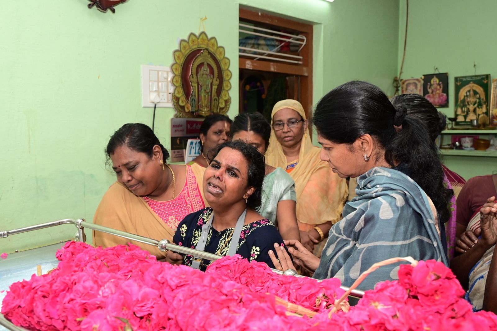 உடன்குடி கிழக்கு ஒன்றியக் கழகச் செயலாளர் இளங்கோ காலமானார்