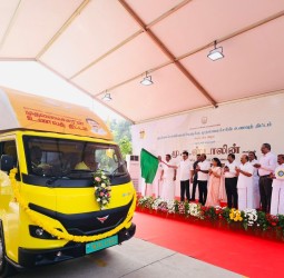 சென்னையில் தூய்மைப் பணியாளர்களுக்கு உணவு வழங்கும் திட்டம்