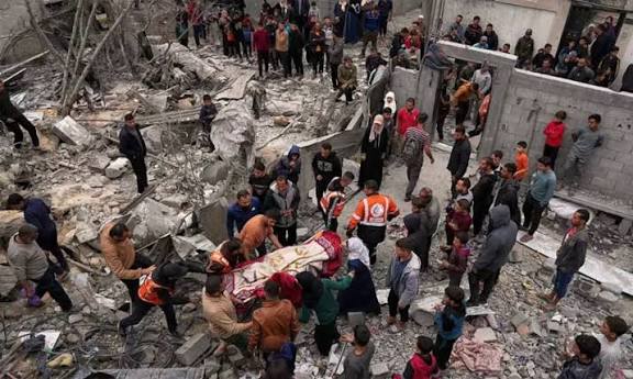 இஸ்ரேல் - ஹமாஸ் போர்: காசாவில் 69 ஆயிரம் பேர் பலி