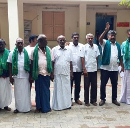 கோவில்பட்டியில் தேசிய விவசாயிகள் சங்கம் சார்பில் ஆர்ப்பாட்டம்