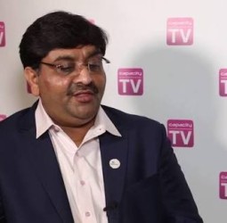 அமெரிக்க நிதி நிறுவனத்திடம் 500 மில்லியன் டாலர் கடன் பெற்று இந்திய வம்சாவளி சிஇஓ மோசடி