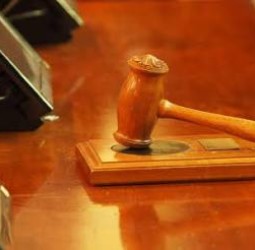 தீர்ப்பாய திருத்த சட்டம்: நீதித்துறையின் சுதந்திரத்தை பாதிக்கும்