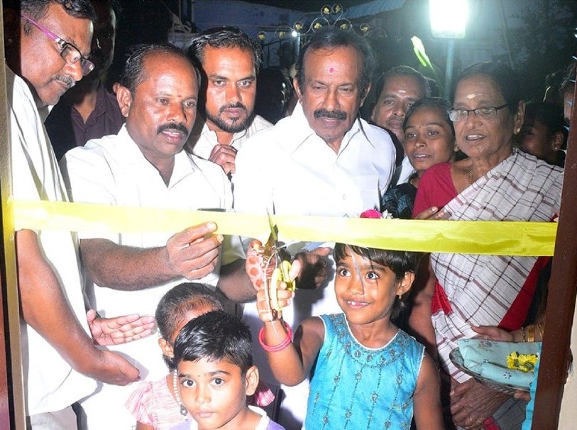 ஈரோடு மேட்டுநாசுவம்பாளையம் புதிய நியாயவிலைக்கடை