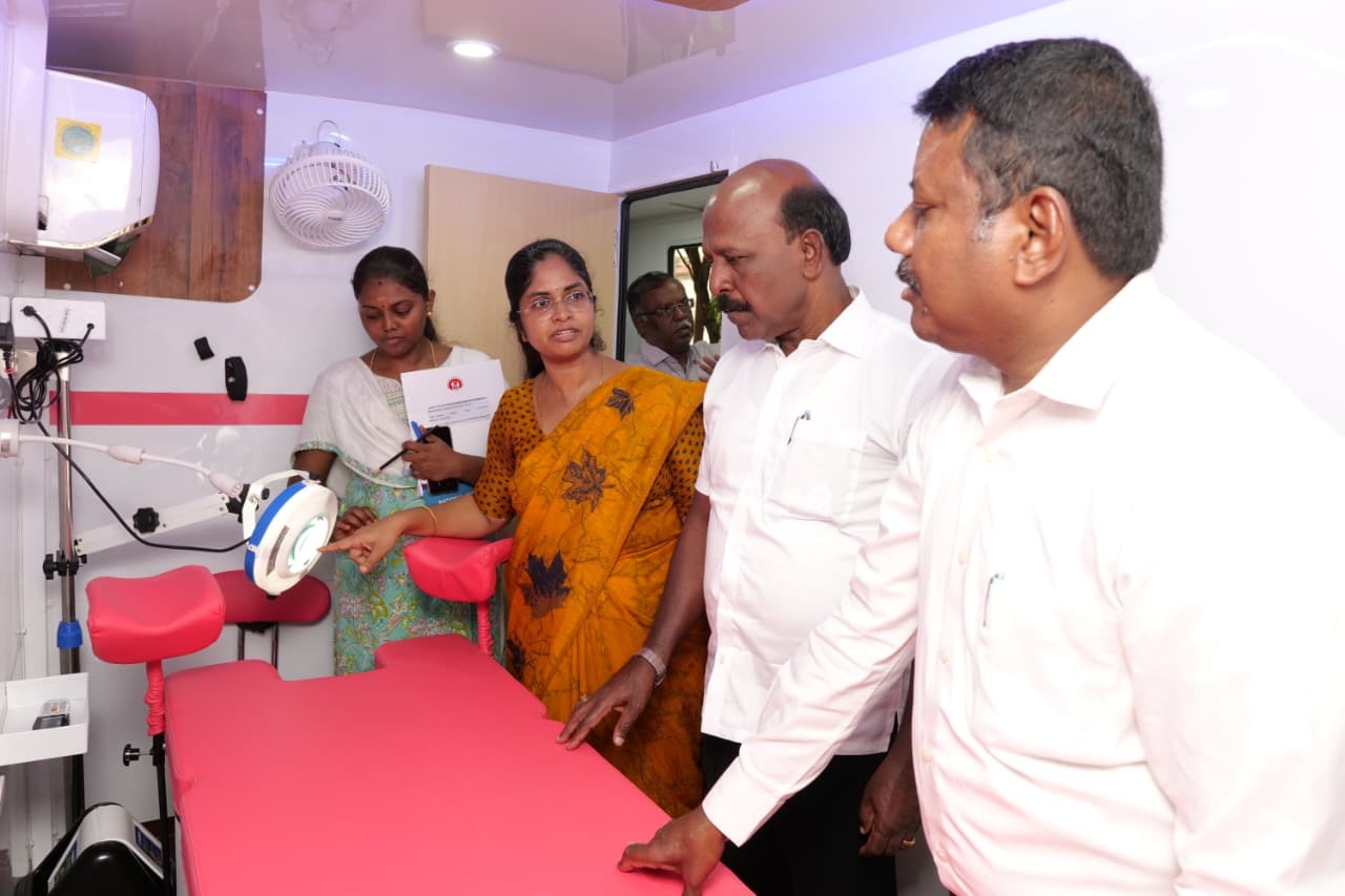 மகளிர் நலவாழ்விற்கான "நடமாடும் மருத்துவ சேவை வாகனம்"