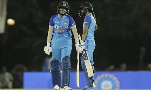 ஆஸ்திரேலியாவுக்கு எதிரான 20 ஓவர் போட்டி: இந்திய அணி தோல்வி