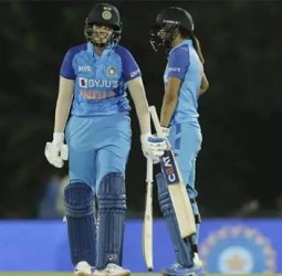 ஆஸ்திரேலியாவுக்கு எதிரான 20 ஓவர் போட்டி: இந்திய அணி தோல்வி