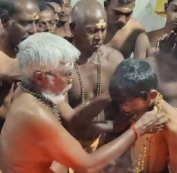 கார்த்திகை பிறந்தது: ஐயப்ப பக்தர்கள் மாலை அணிந்து விரதத்தை தொடங்கினர்