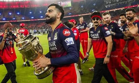 ஐ.பி.எல்.:  பெங்களூரு அணியை  ரூ.17 ஆயிரம் கோடிக்கு  விற்க முடிவு