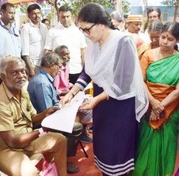 காஞ்சிபுரம் மாநகராட்சி ஓரிக்கையில் நேற்று நடந்த “நலன் காக்கும் ஸ்டாலின்” முகாம்