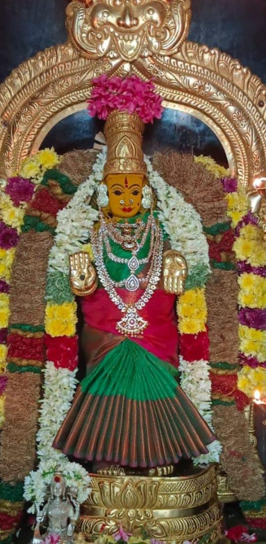 ஸ்ரீ வாசவி கன்யகா பரமேஸ்வரி அம்மன் மங்களகரமான வெள்ளிக்கிழமை நன்னாளில்