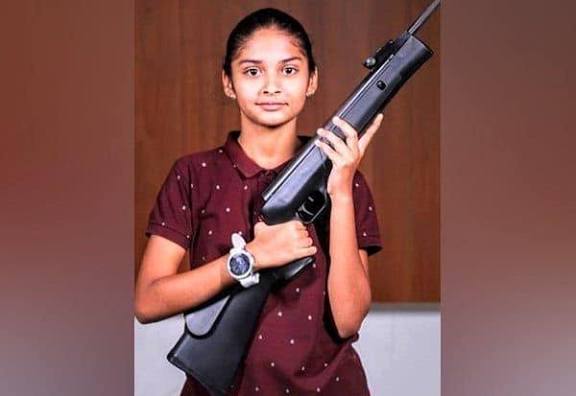 தேசிய துப்பாக்கி சுடும் போட்டிக்கு செட்டியபட்டி அரசு பள்ளி மாணவி தேர்வு