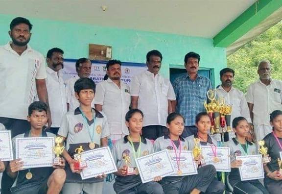 வட்டார விளையாட்டு போட்டிகளில் வெற்றி பெற்று மாநில போட்டிக்கு தேர்வானவர்களுக்கு பாராட்டு விழா