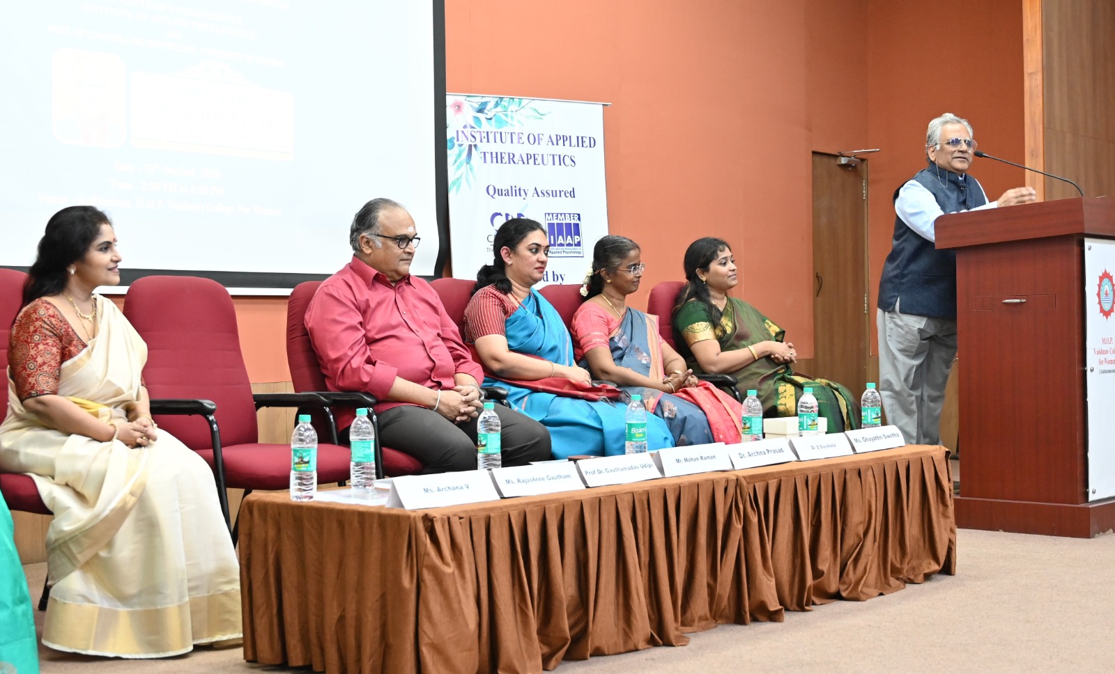 சென்னை எம்ஓபி வைஷ்ணவ் கல்லூரியில் உலக மன ஆரோக்கிய நாள்