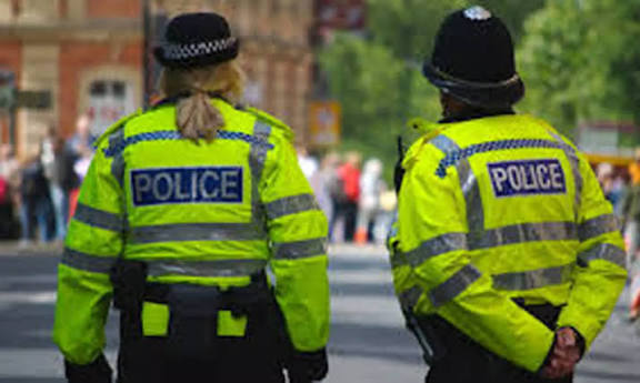 இங்கிலாந்து: 3 வயது மகளை தெரிந்தே பட்டினி போட்டு கொன்ற இந்திய வம்சாவளி பெற்றோர்