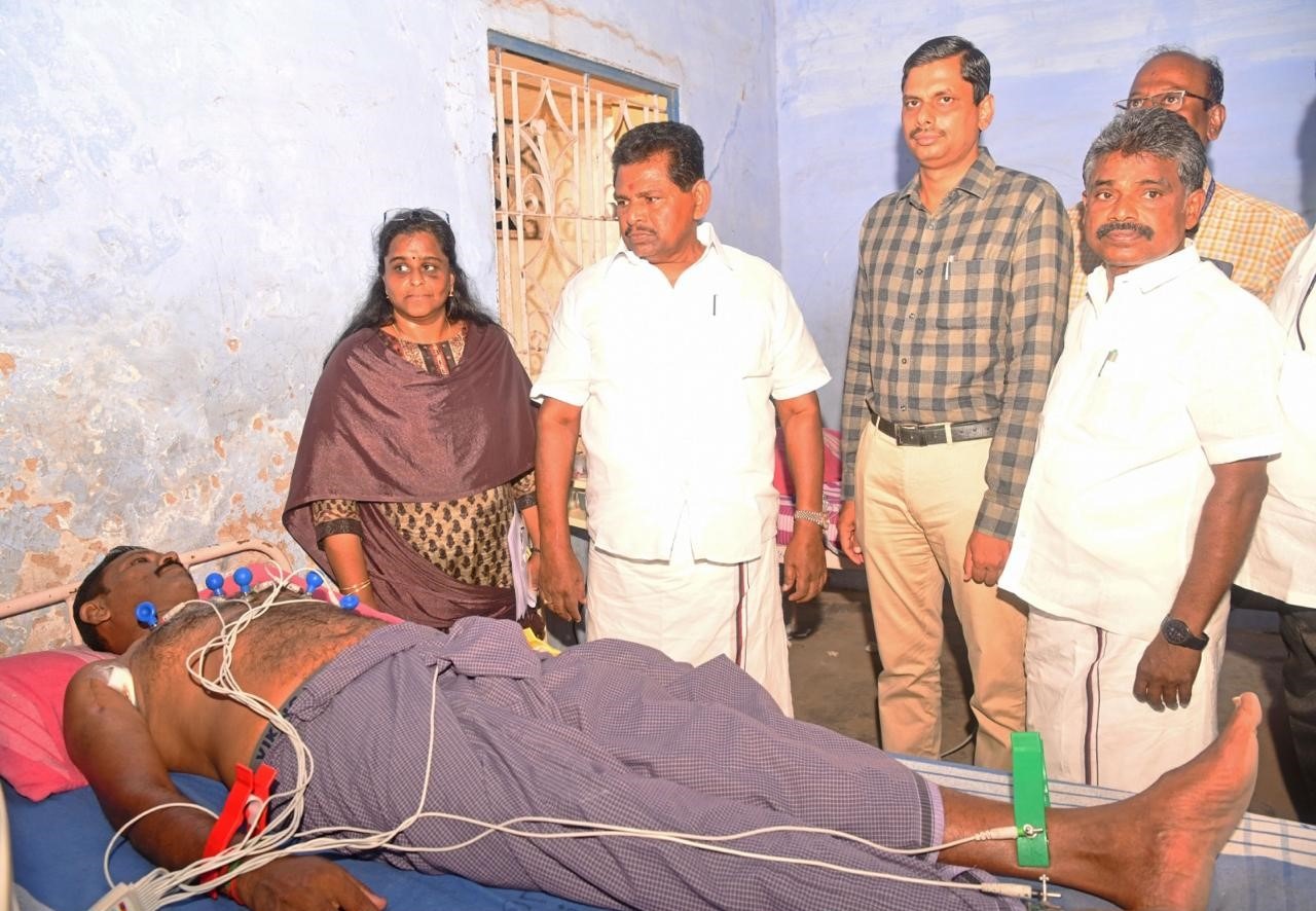 ஜான் தி பாப்டிஸ்ட் மேல்நிலைப் பள்ளியில் "நலம் காக்கும் ஸ்டாலின்" சிறப்பு மருத்துவ முகாம்