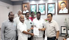 கோரிக்கைகளை நிறைவேற்றுவதாக அமைச்சர் வாக்குறுதி போக்குவரத்துத் தொழிலாளர் போராட்டம் முடிவுக்கு வந்தது