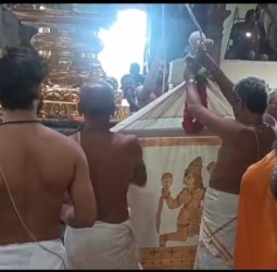 திருவட்டாறு ஆதிகேசவ பெருமாள் கோயிலில் நேற்று ஐப்பசி திருவிழா