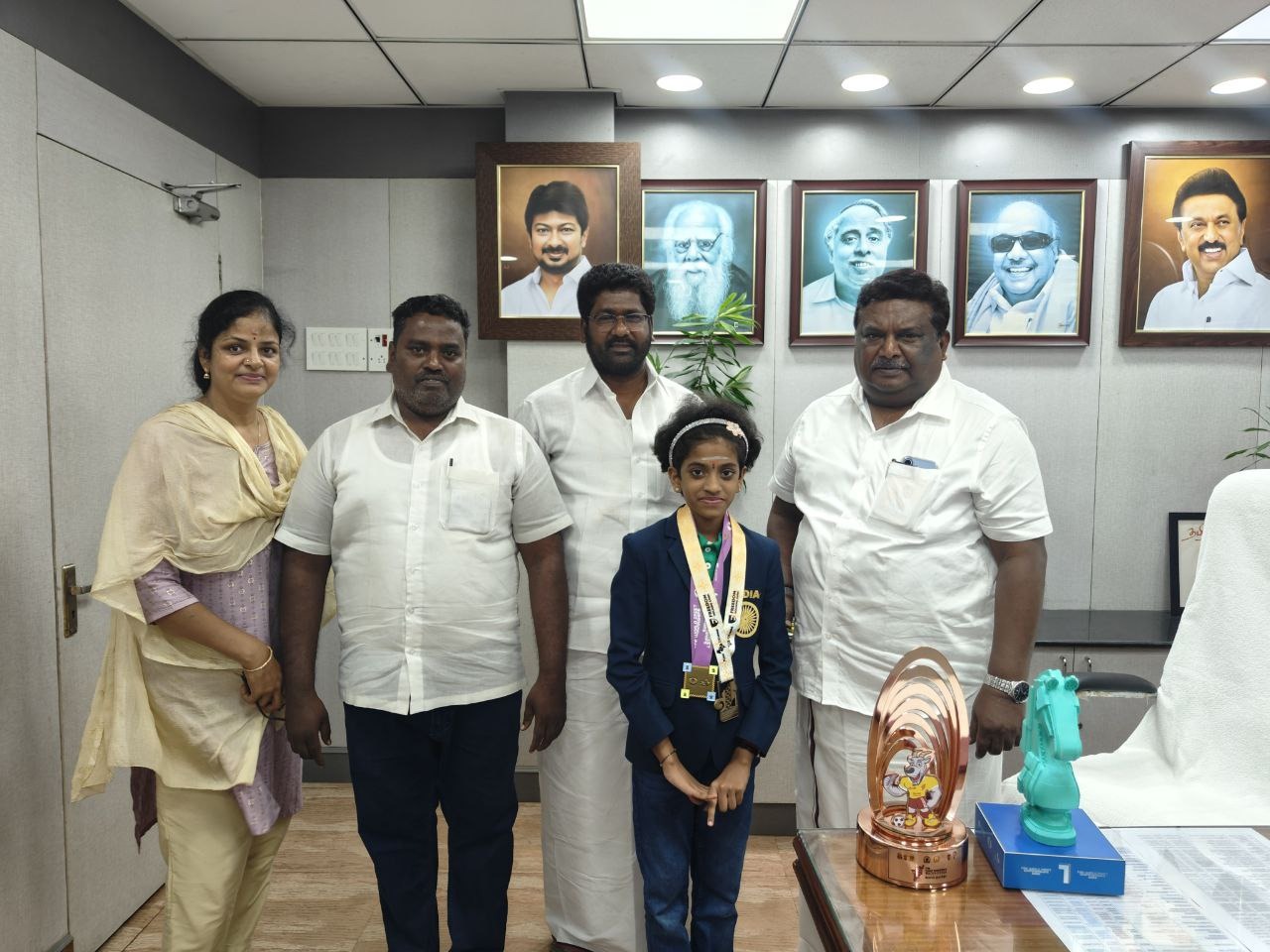 கஜகஸ்தான் நாட்டில் உலகளவில் நடைபெற்ற பத்து வயதுக்கு உட்பட்ட சிறுமியர்களுக்கான - 2025 செஸ் போட்டி