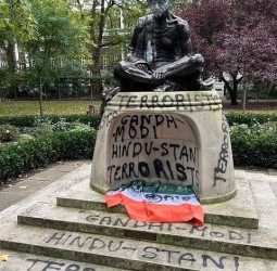 லண்டனில் காந்தி சிலை மீது பெயிண்ட் வீச்சு: இந்திய தூதரகம் கடும் கண்டனம்