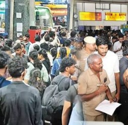 7,88,240 பயணிகள் பயணம்