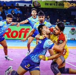 புரோ கபடி லீக்: தெலுங்கு டைட்டன்ஸை வீழ்த்திய பெங்கால் வாரியர்ஸ்